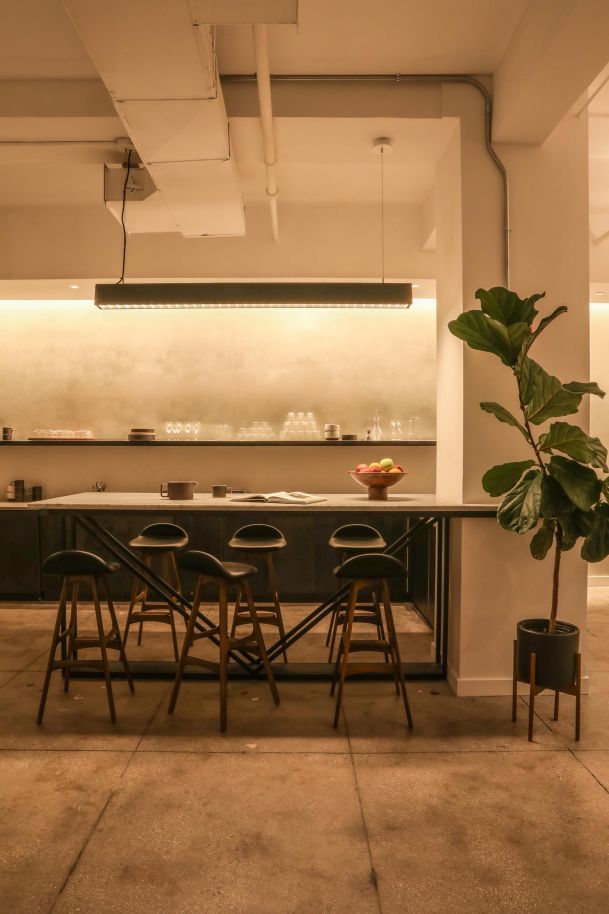 Lutron Kitchen Warm Ketra NYC Showroom 02
