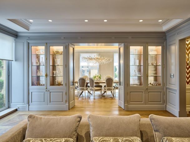 Lutron Dining Rm Entrance Ritz Tower Day Shades Preset 01