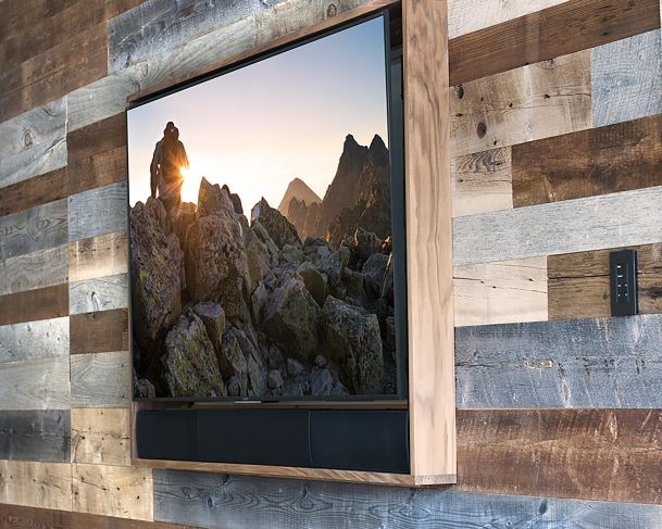 Leon Edge Media Frame